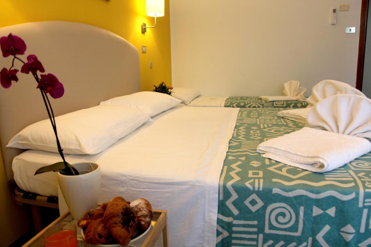 Hotel Alfa Anche In All Inclusive Rimini Exterior photo
