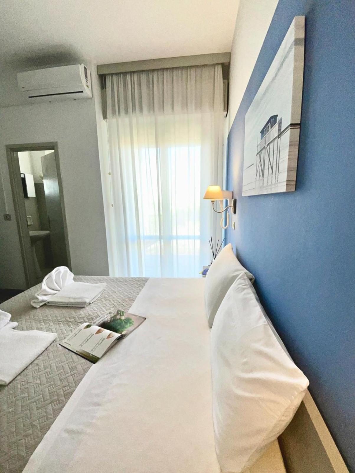 Hotel Alfa Anche In All Inclusive Rimini Exterior photo