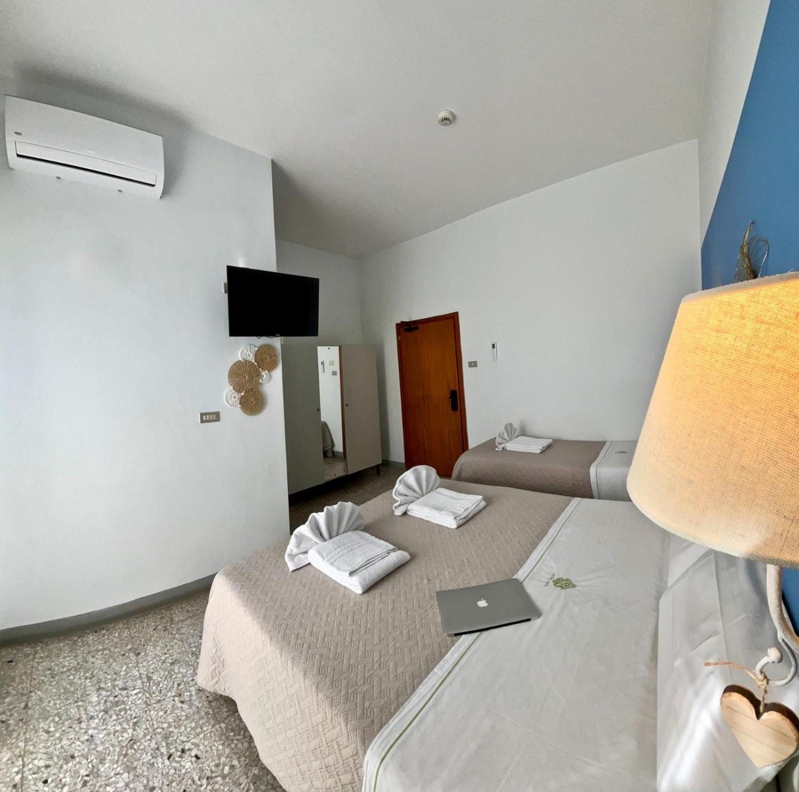 Hotel Alfa Anche In All Inclusive Rimini Exterior photo