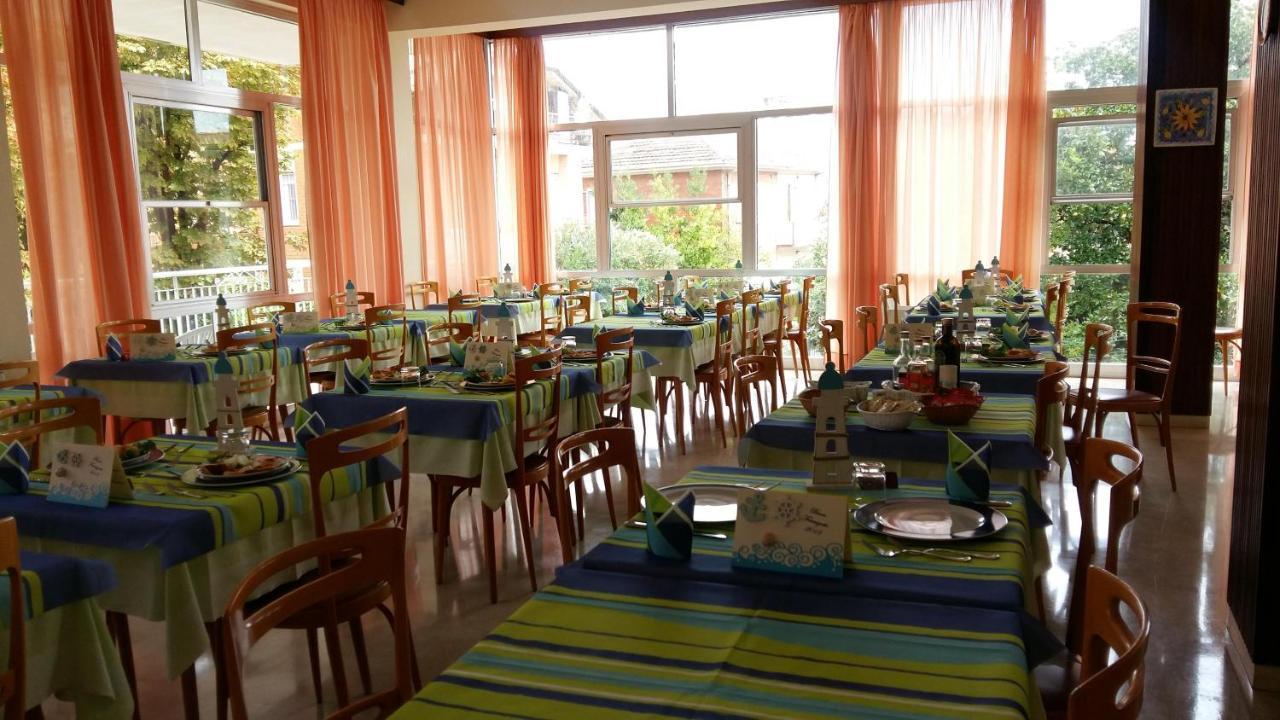Hotel Alfa Anche In All Inclusive Rimini Exterior photo
