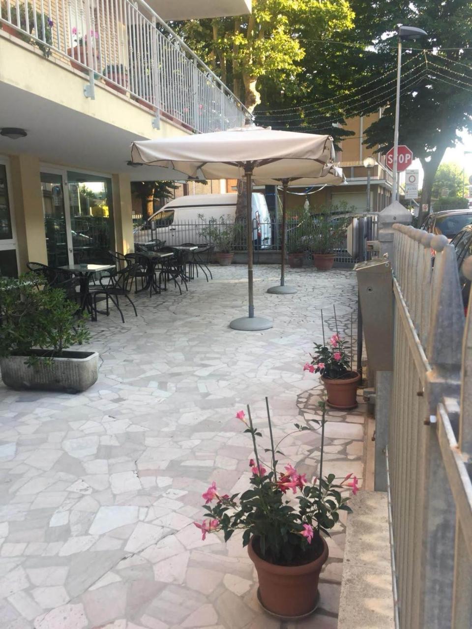 Hotel Alfa Anche In All Inclusive Rimini Exterior photo